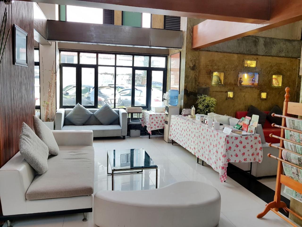 Izen Budget Hotel & Residence Rayong Exterior photo