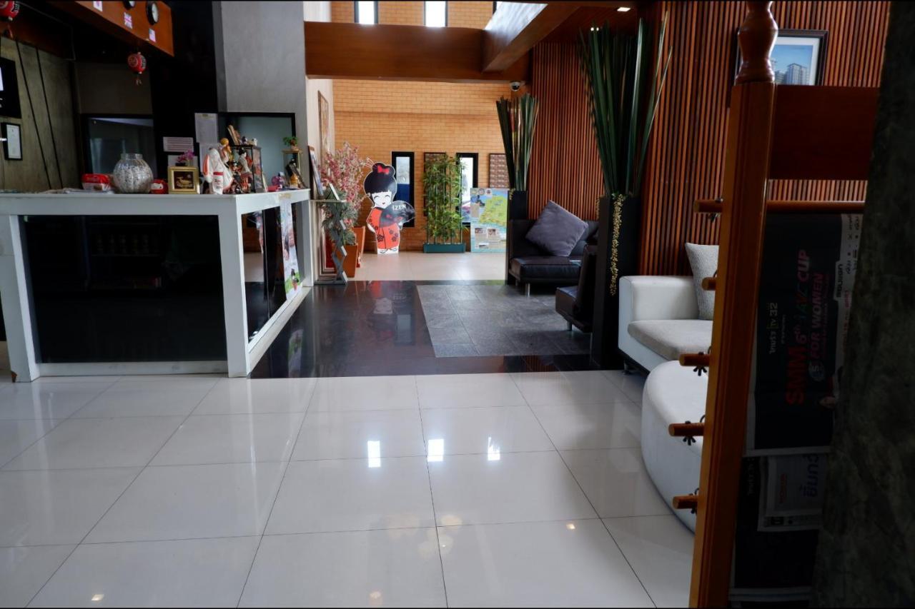 Izen Budget Hotel & Residence Rayong Exterior photo