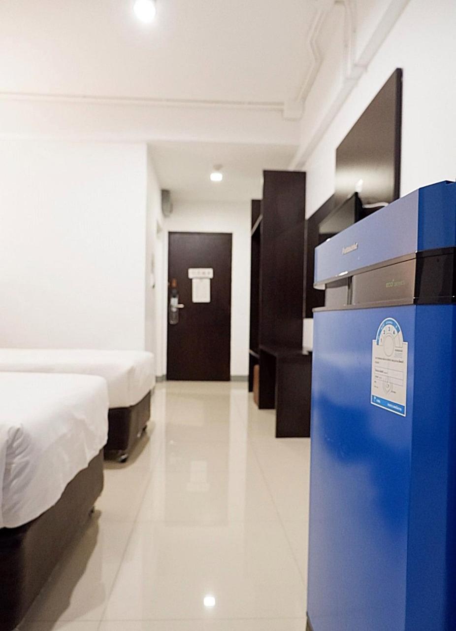 Izen Budget Hotel & Residence Rayong Exterior photo