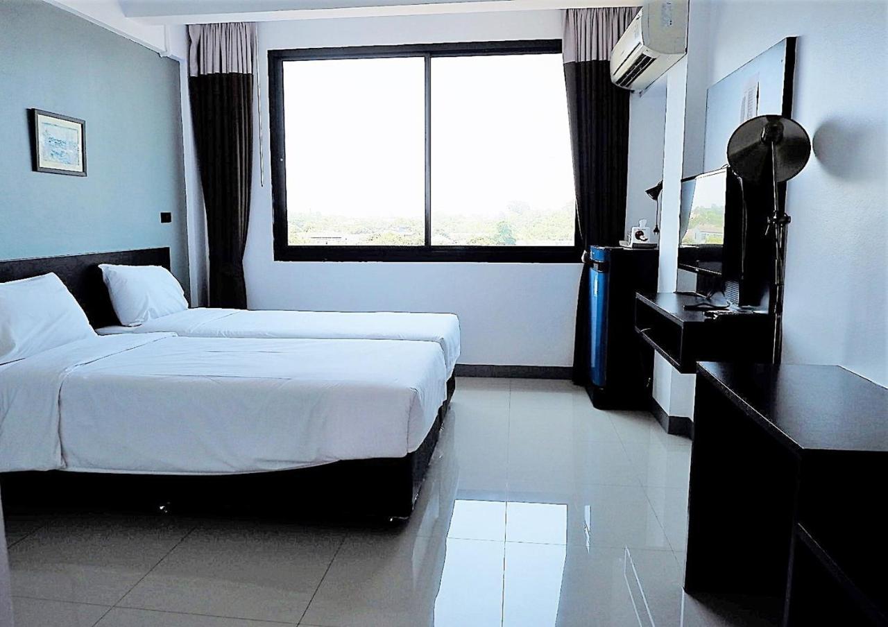 Izen Budget Hotel & Residence Rayong Exterior photo