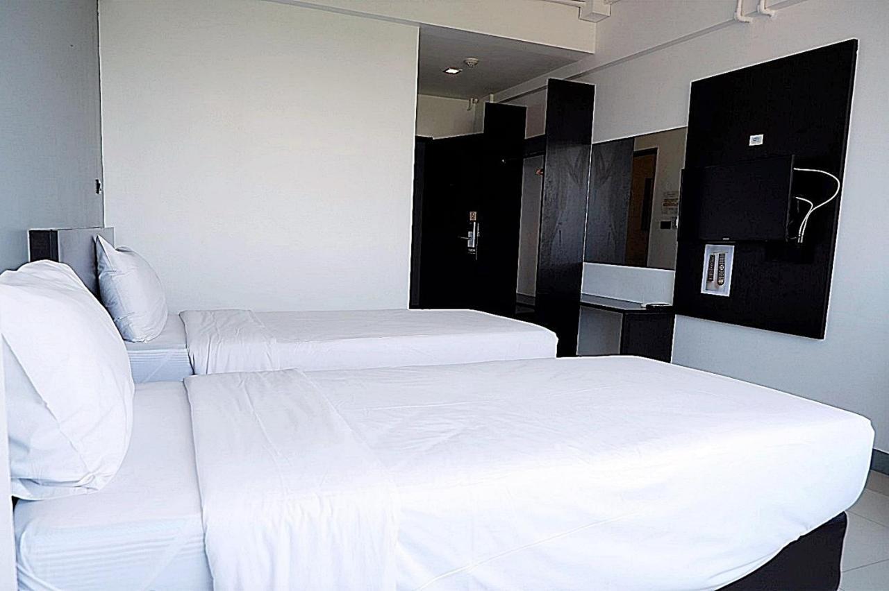 Izen Budget Hotel & Residence Rayong Exterior photo
