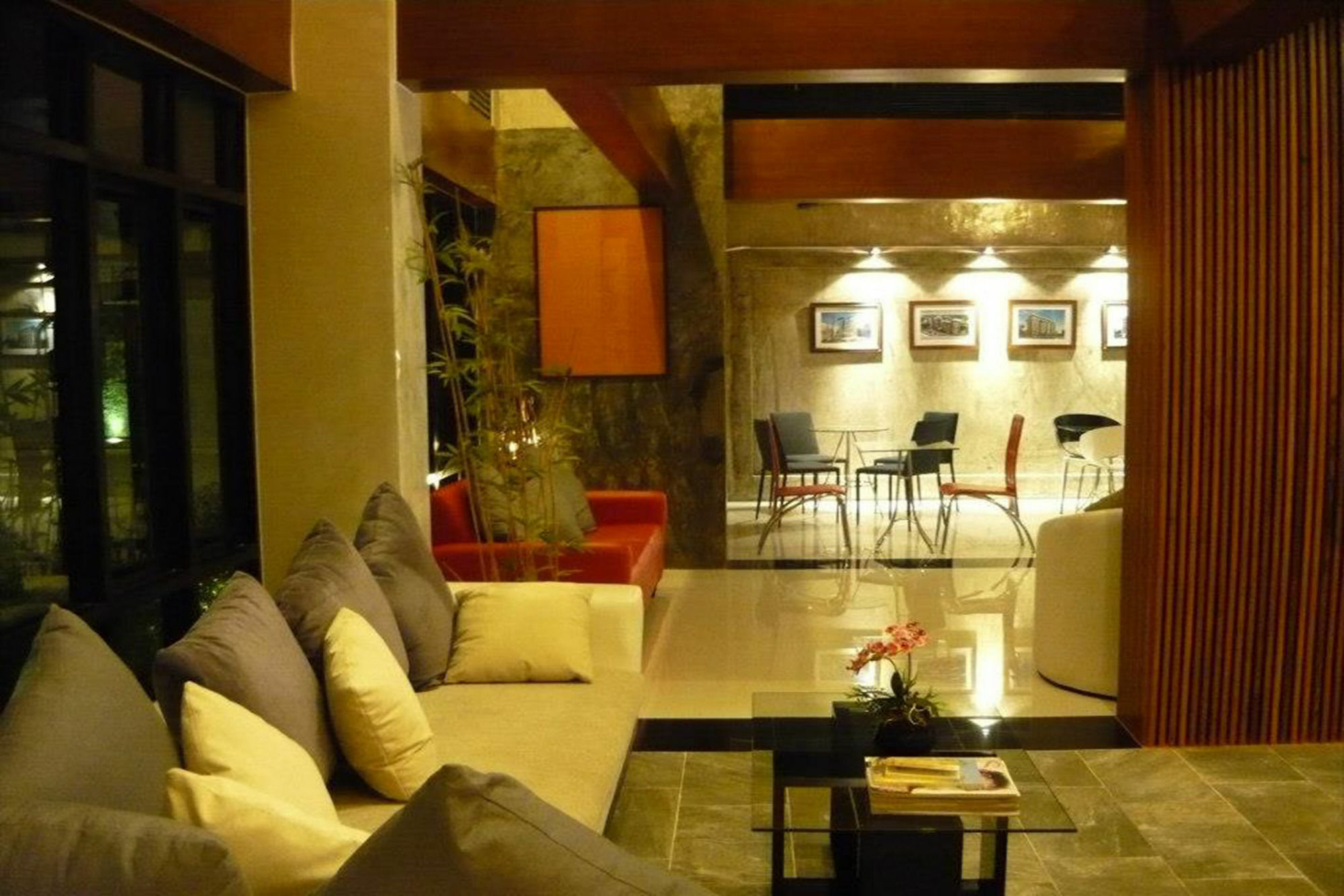 Izen Budget Hotel & Residence Rayong Exterior photo